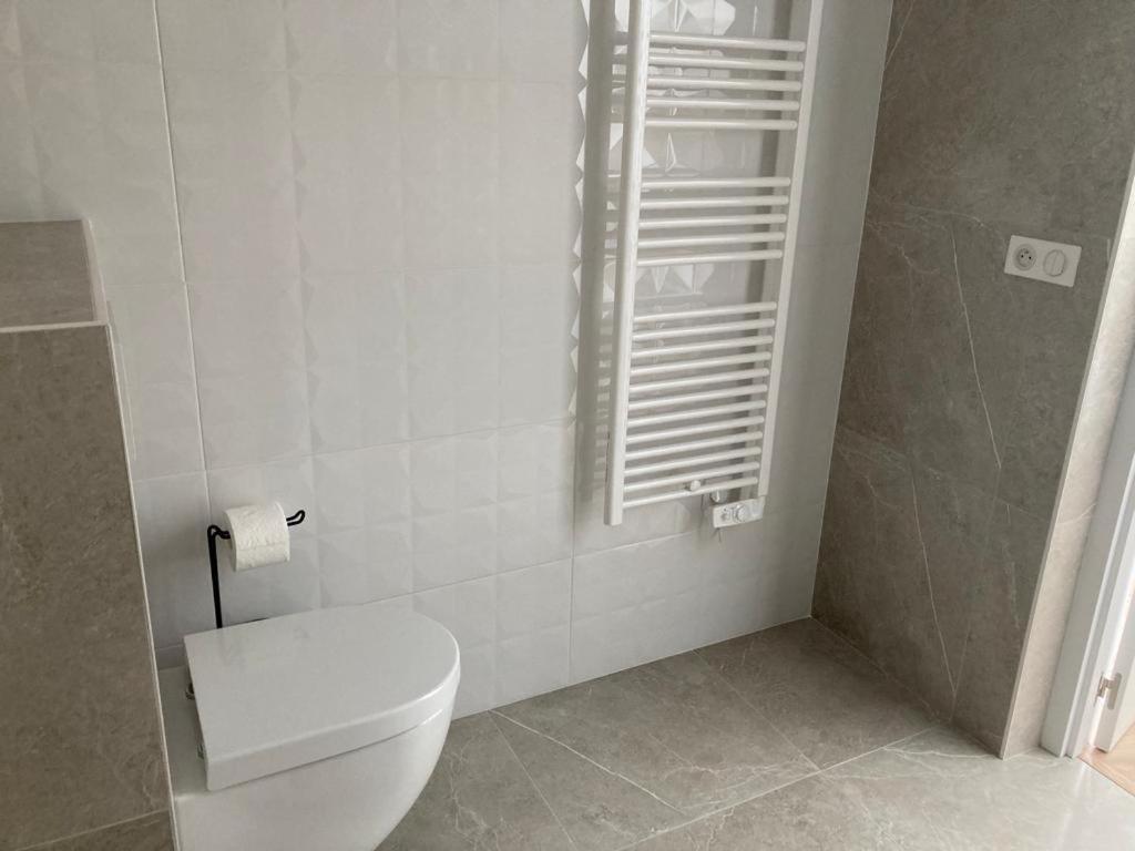 Superbe Appartement T3 Au Centre Plage .Parking Hendaye Exterior foto